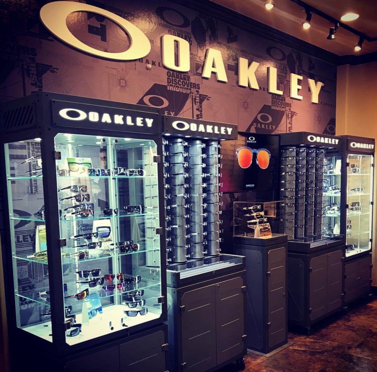 oakley store soho